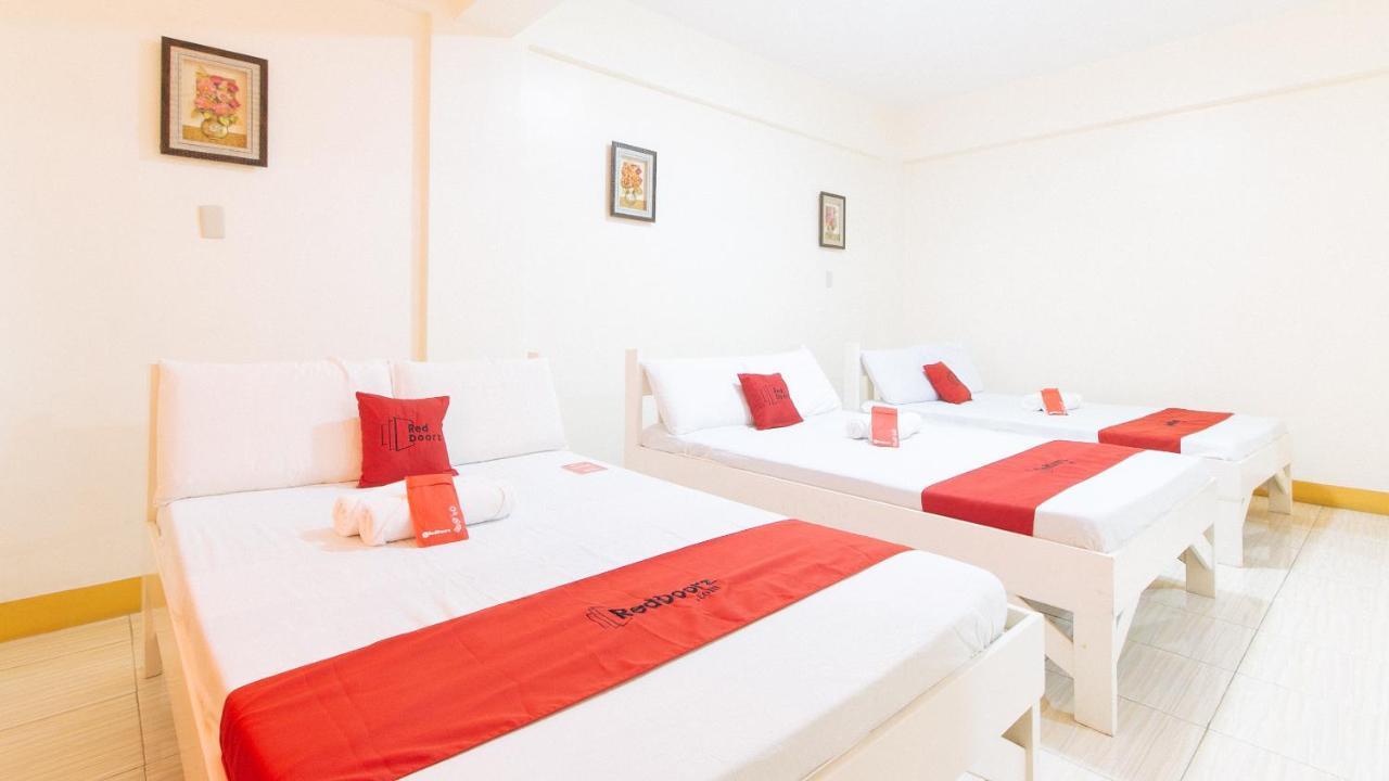 Reddoorz @ Golden Skye Hotel Guagua Экстерьер фото