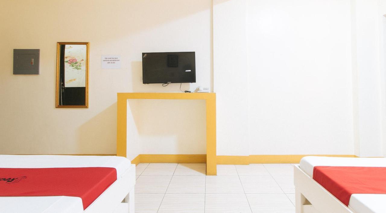 Reddoorz @ Golden Skye Hotel Guagua Экстерьер фото